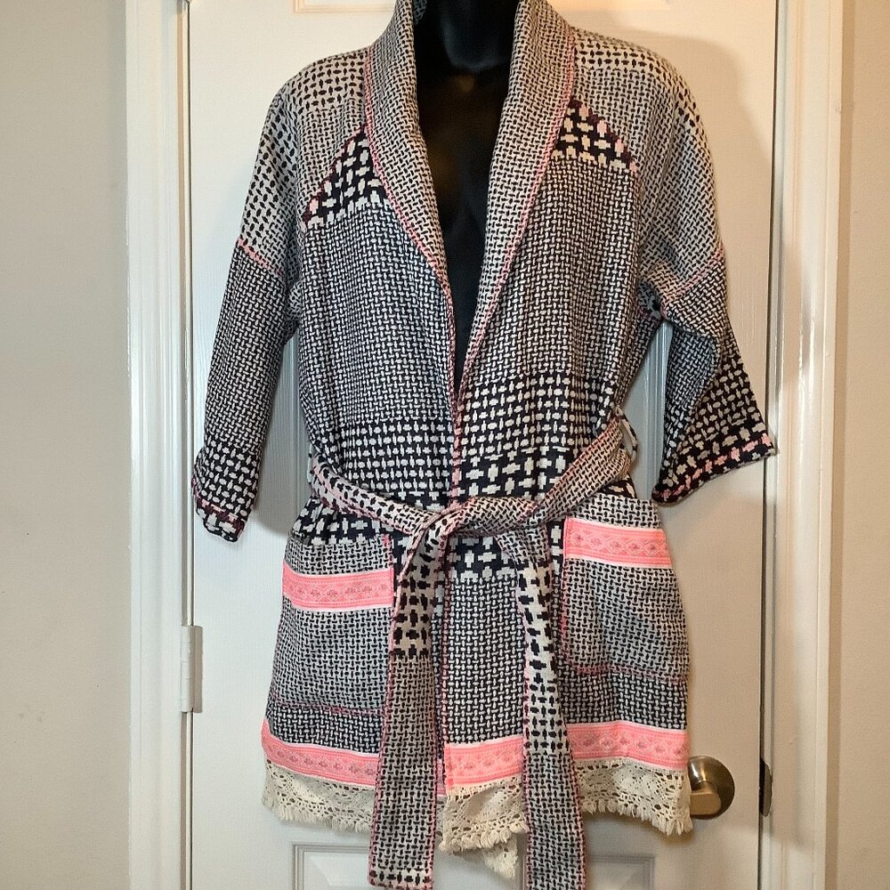 Gypsy 05 Global Village Womens Geometric Woven Crochet Jacket